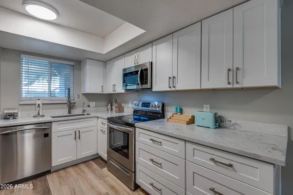 $5,995 | 4150 East Cactus Road, Unit 108, Phoenix, AZ 85032