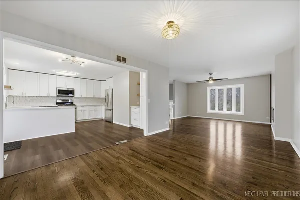 $445,000 | 417 Cambridge Way, Bolingbrook, IL 60440