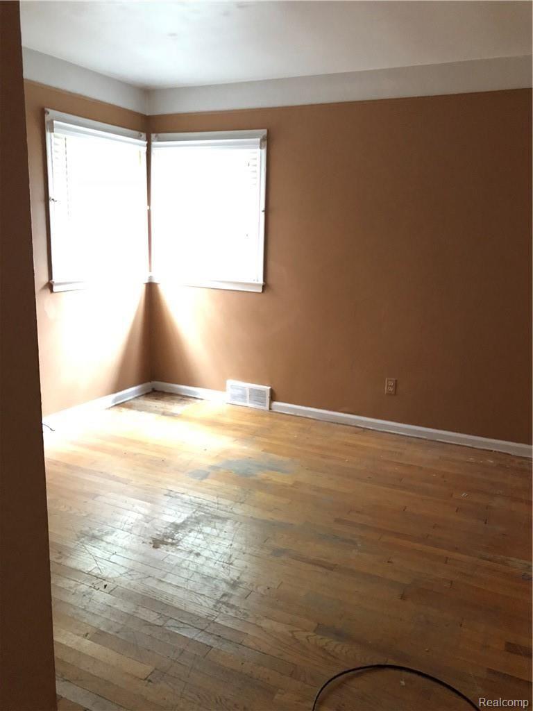 104 Amherst Street Inkster, MI 48141 - Photo 12 of 30 IMG_0398 2.JPG