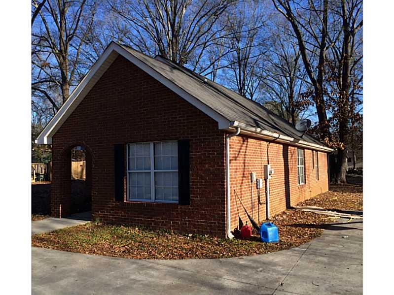 518 Peters Street Calhoun, GA 30701 - Photo 1 of 1 Exterior Front.