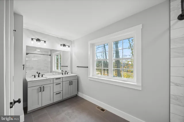 $3,950 | 1322 West King Road, Malvern, PA 19355