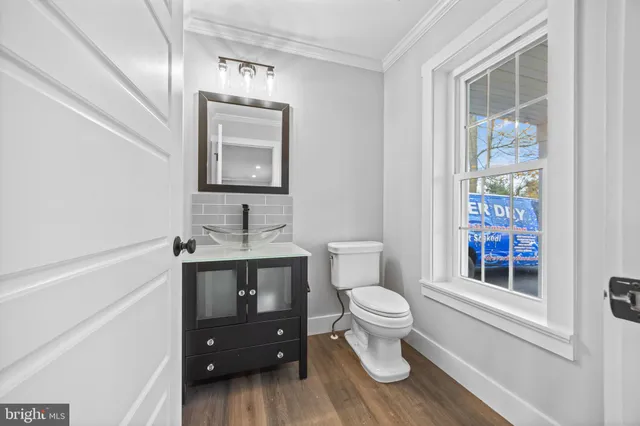 $3,950 | 1322 West King Road, Malvern, PA 19355