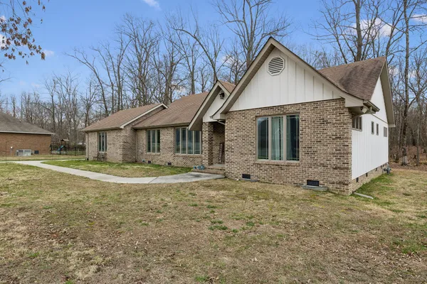 $425,000 | 203 Woodson Drive, Tullahoma, TN 37388