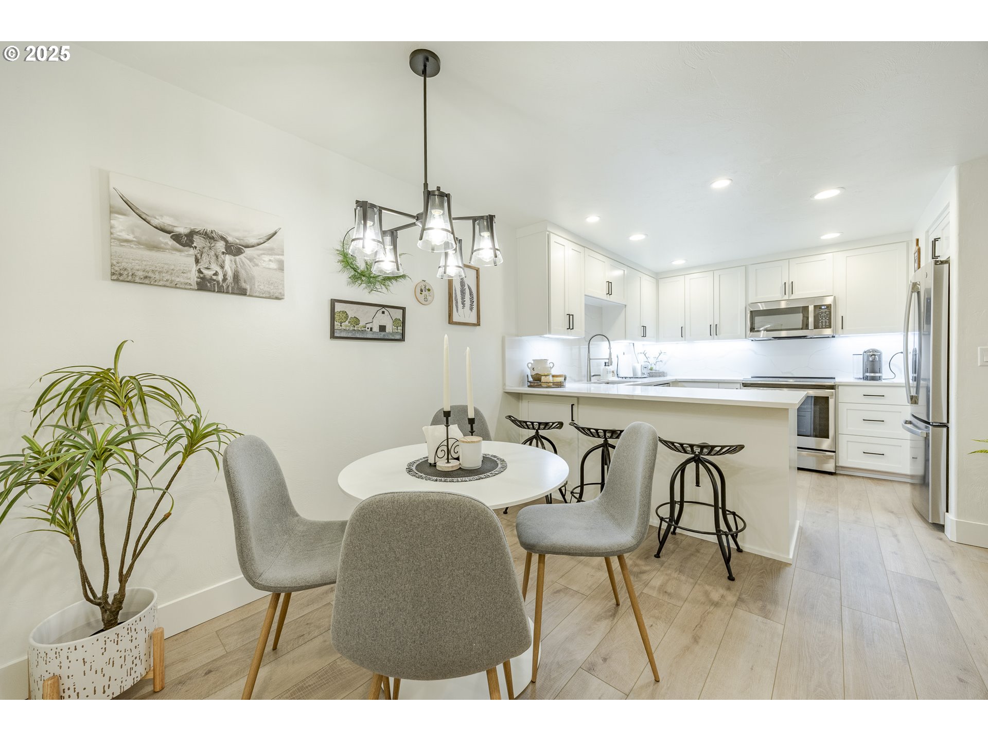 650 Harlow Road, Unit 209 Springfield, OR 97477 - Photo 11 of 36