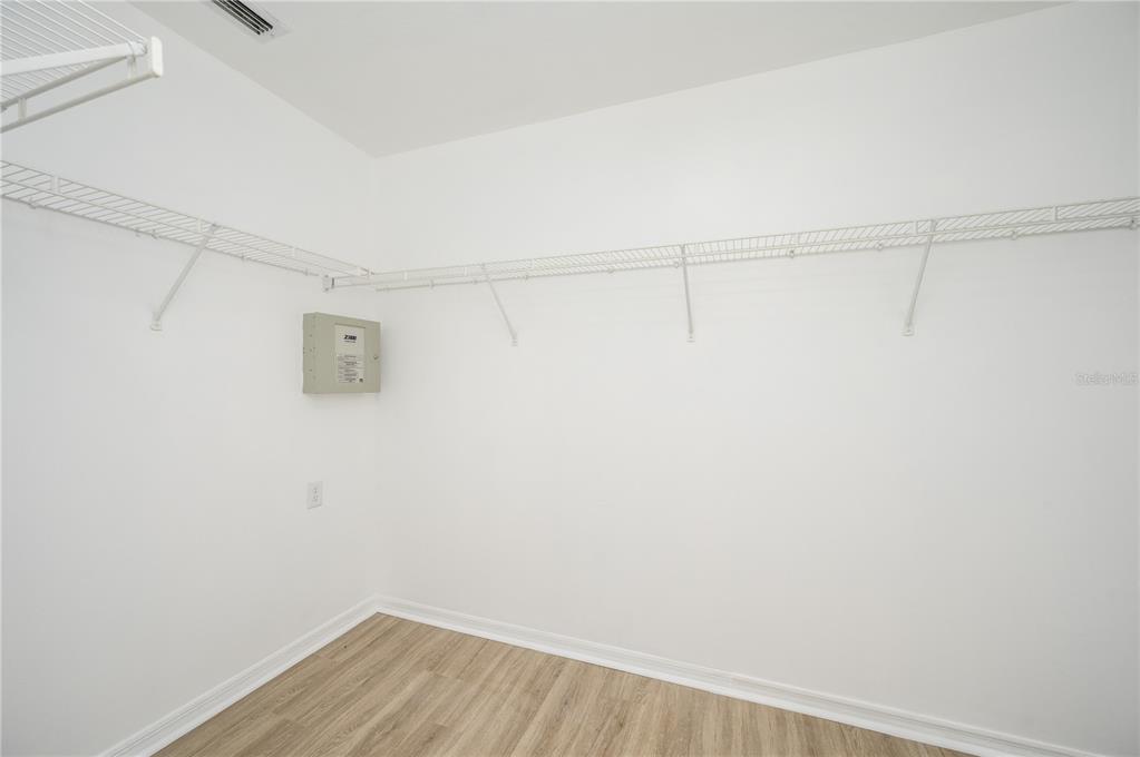 246 Ridgewood Street Altamonte Springs, FL 32701 - Photo 14 of 21 Gallery Image 14