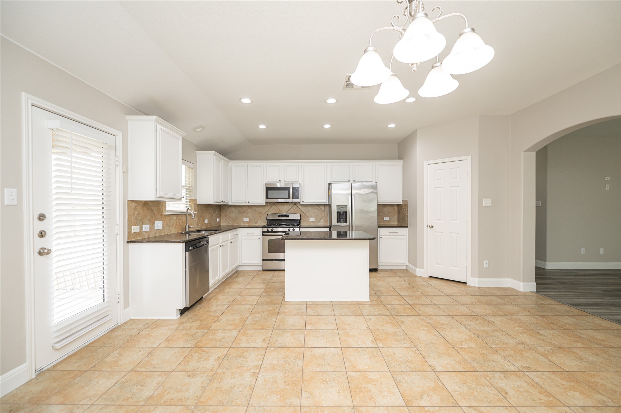 18820 Edinburgh Castle Road Pflugerville, TX 78660 - Photo 7 of 24