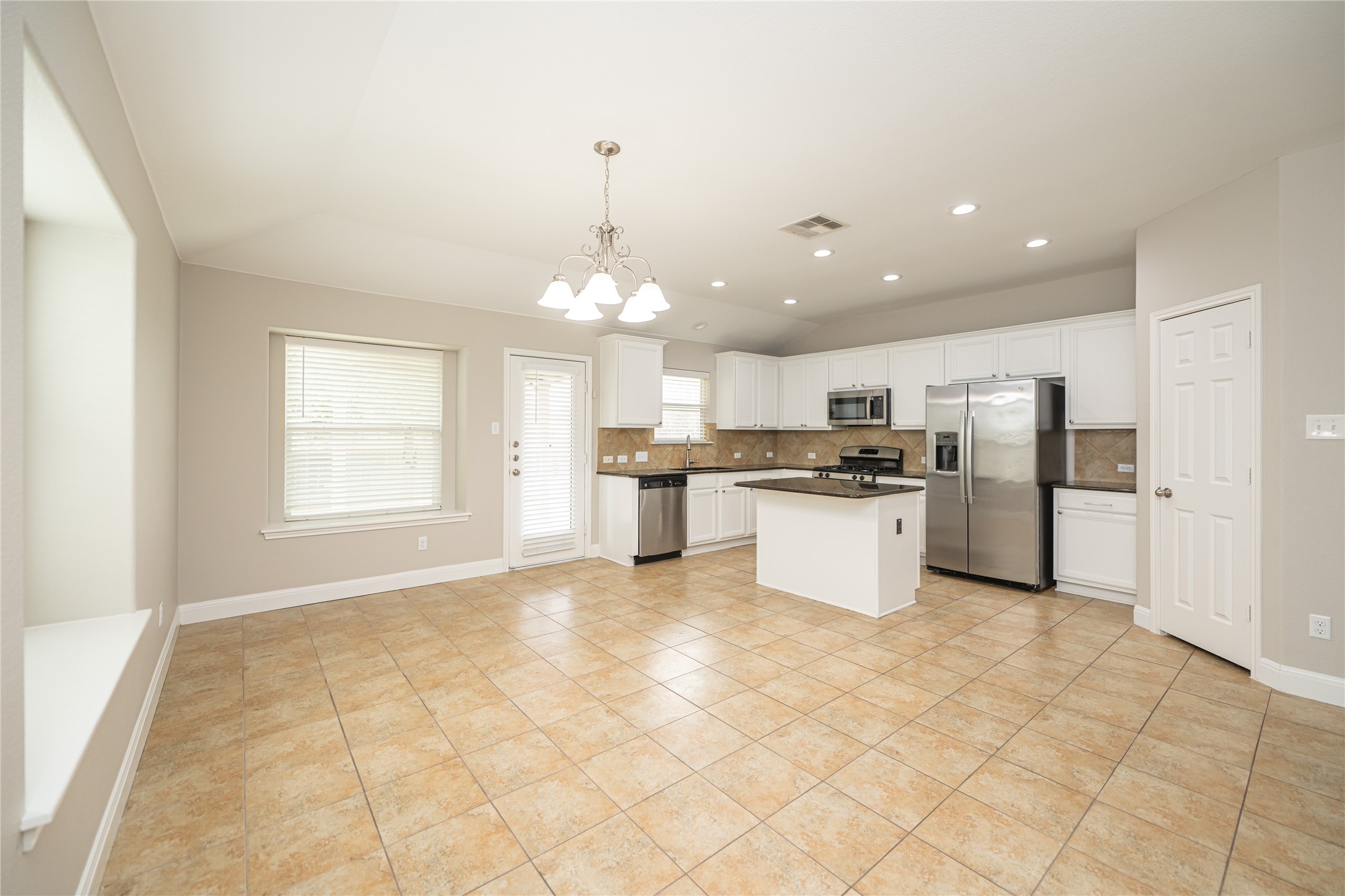 18820 Edinburgh Castle Road Pflugerville, TX 78660 - Photo 9 of 24