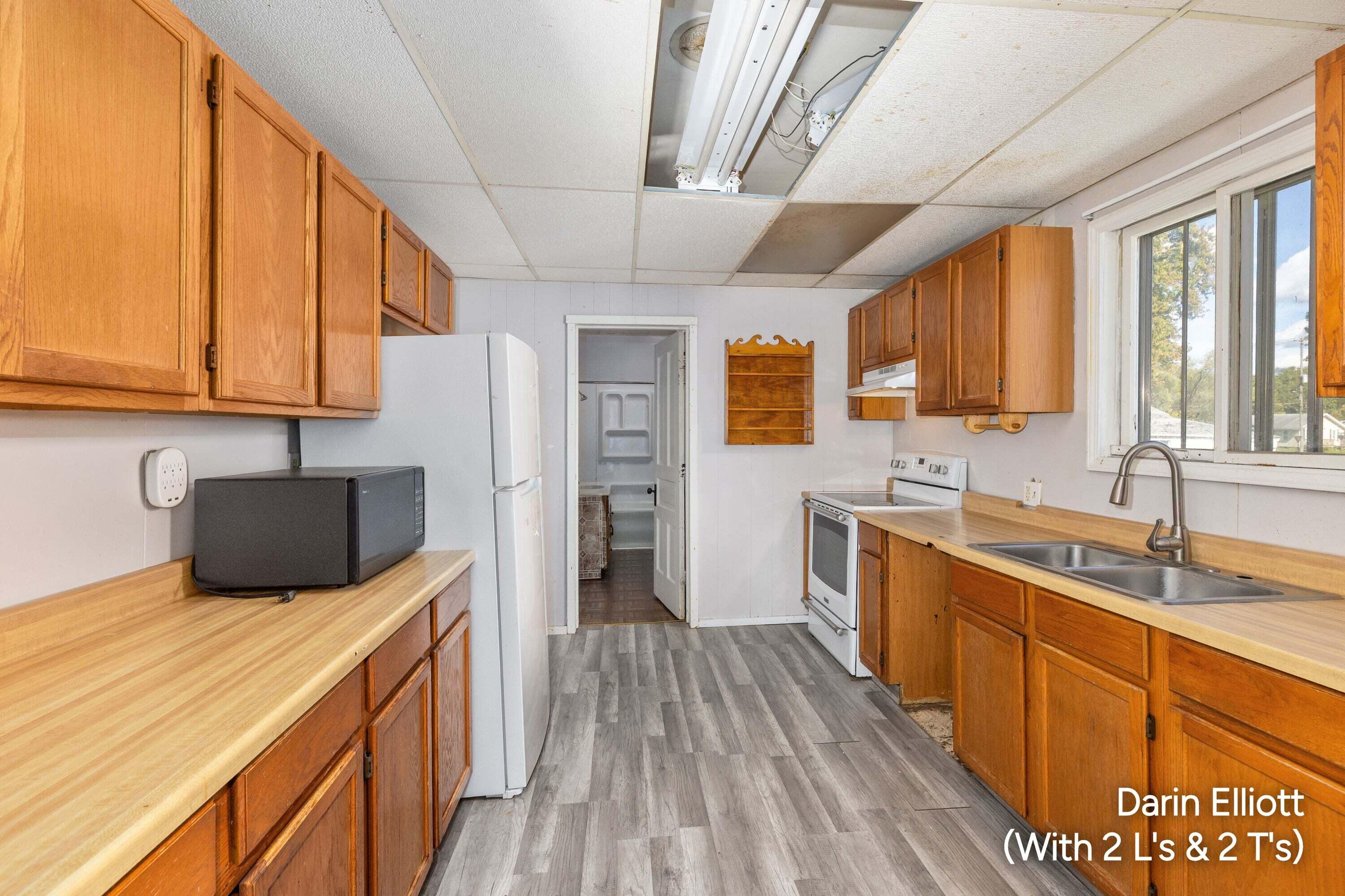 610 Root Street Belding, MI 48809 - Photo 13 of 40 610 Root_009