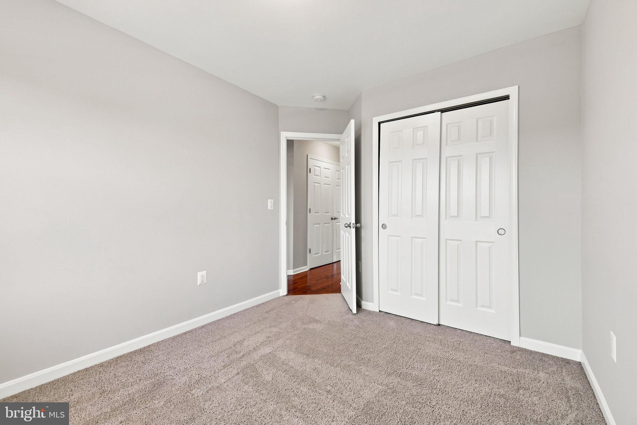 25678 Pleasant Valley Road Chantilly, VA 20152 - Photo 52 of 56 Second bedroom