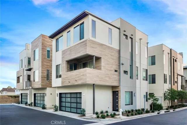 $7,800 | 41 Ebb Tide Circle, Newport Beach, CA 92663