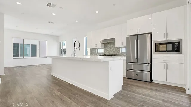 $7,800 | 41 Ebb Tide Circle, Newport Beach, CA 92663