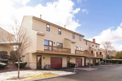 $489,900 | 81 Apache Way, Unit 81, Tewksbury, MA 01876