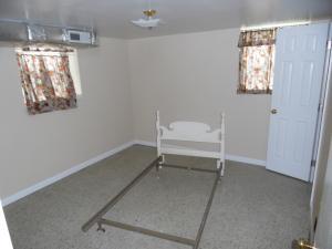 113 Washburn Circle Oak Ridge, TN 37830 - Photo 17 of 22 Third Bedroom - lower level