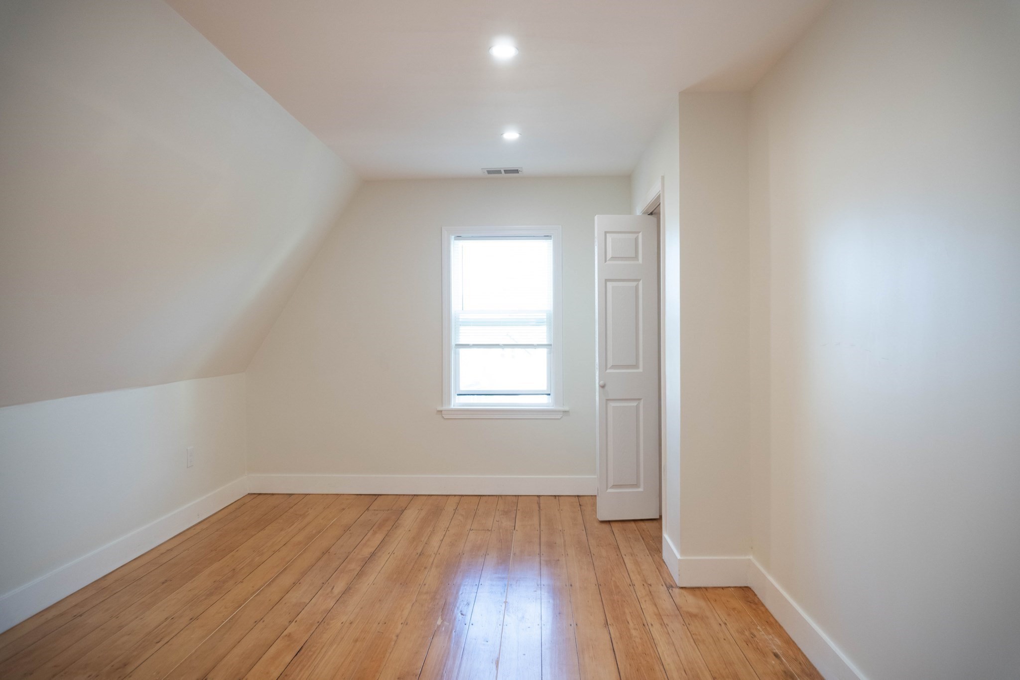 20 Rill Street Boston, MA 02125 - Photo 14 of 18 Gallery Image 14