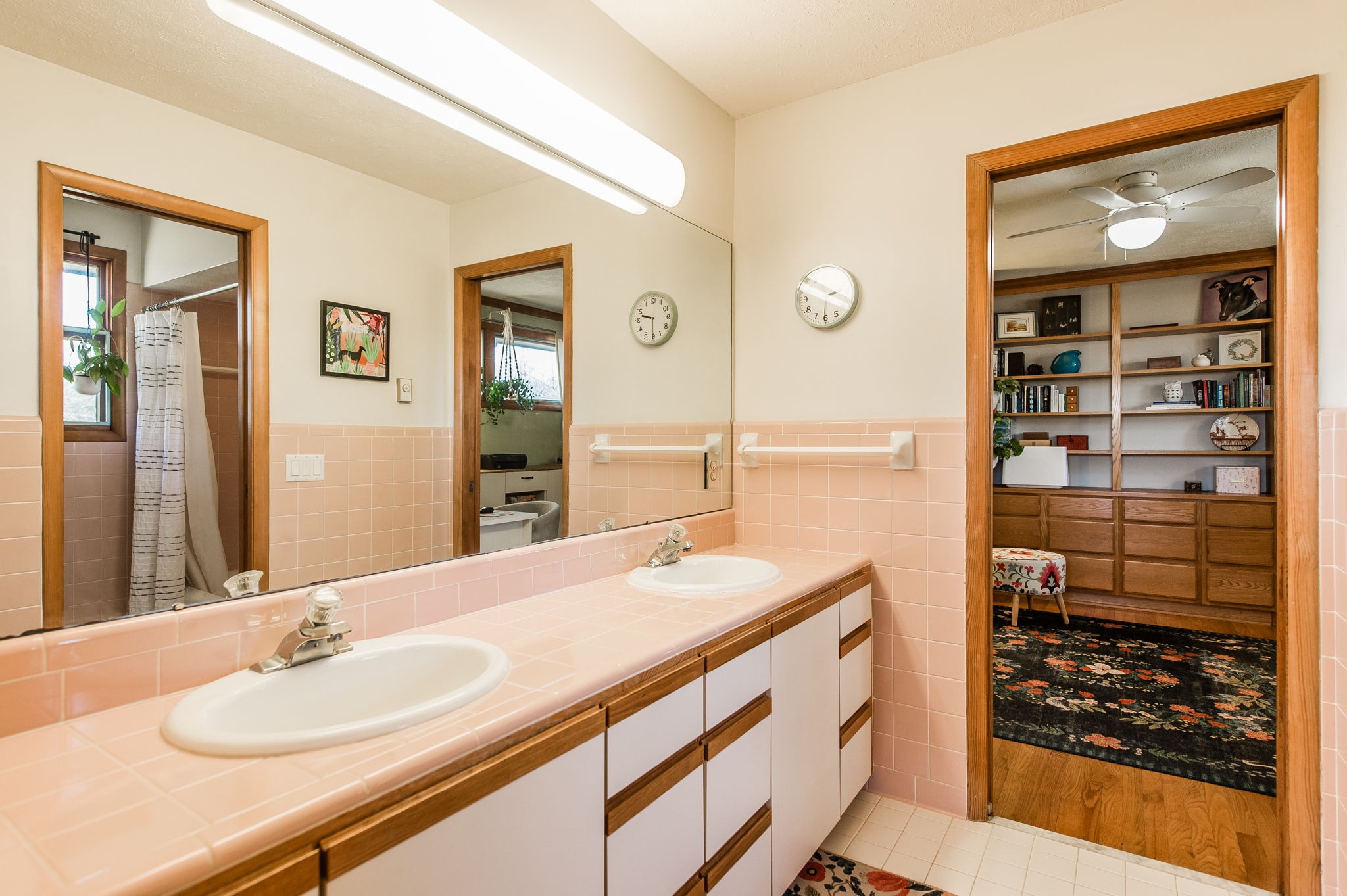 705 Ronnie Road Madison, TN 37115 - Photo 32 of 65 a bathroom with a sink and a mirror