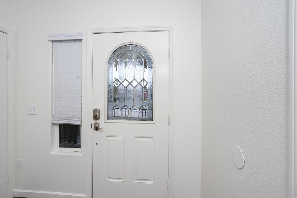 8772 Glen Vista Way Santee, CA 92071 - Photo 4 of 32