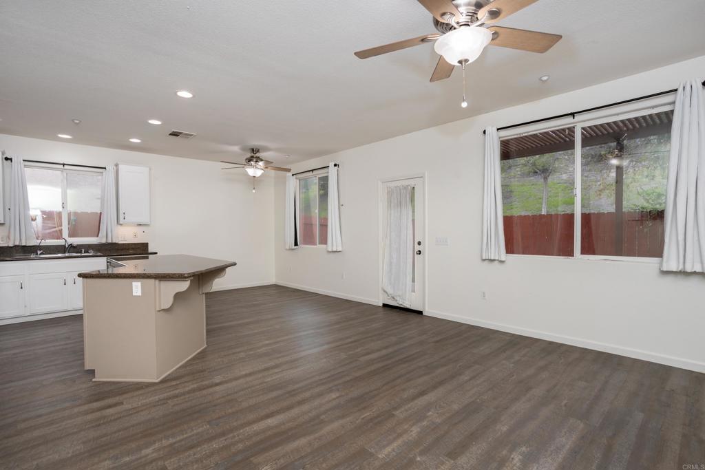 8772 Glen Vista Way Santee, CA 92071 - Photo 9 of 32