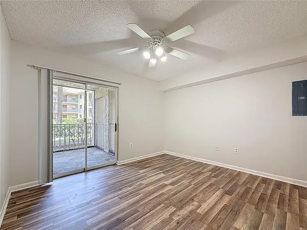 $135,000 | 2690 Coral Landings Boulevard, Unit 516, Palm Harbor, FL 34684