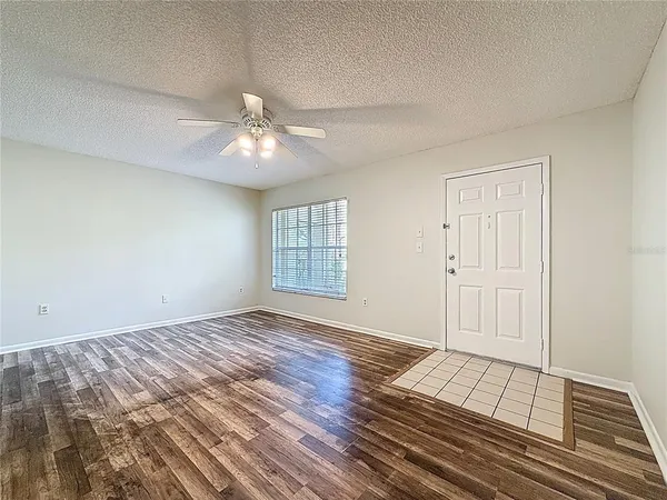 $135,000 | 2690 Coral Landings Boulevard, Unit 516, Palm Harbor, FL 34684