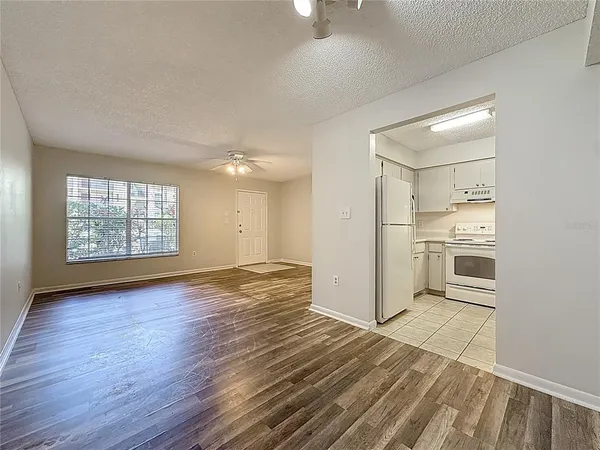 $135,000 | 2690 Coral Landings Boulevard, Unit 516, Palm Harbor, FL 34684