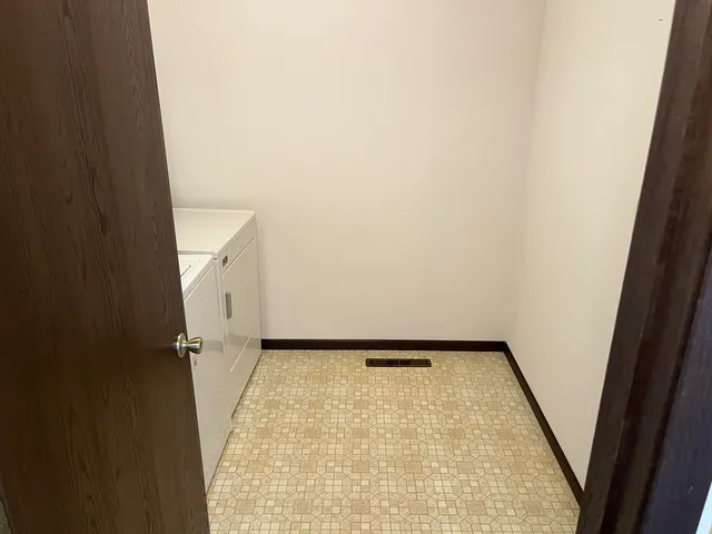 $199,900 | 1027 Prairie Avenue, Hillsboro, WI 54634