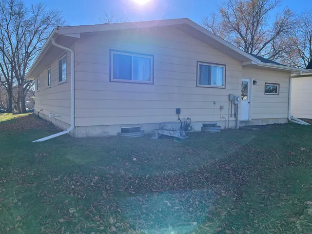 $199,900 | 1027 Prairie Avenue, Hillsboro, WI 54634