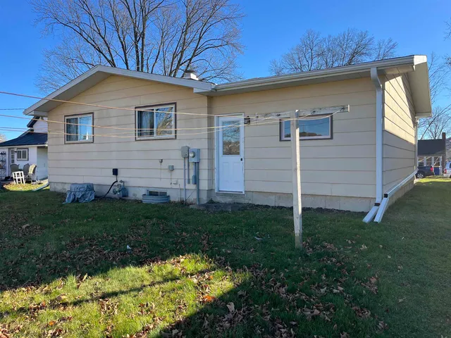 $199,900 | 1027 Prairie Avenue, Hillsboro, WI 54634