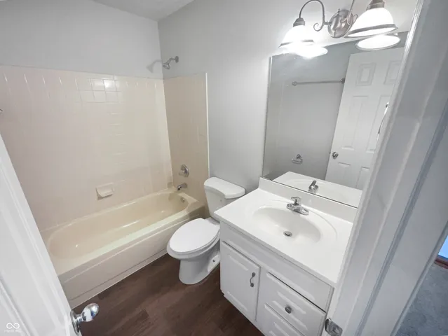 $320,000 | 6880 Cherry Blossom E Drive, Fishers, IN 46038