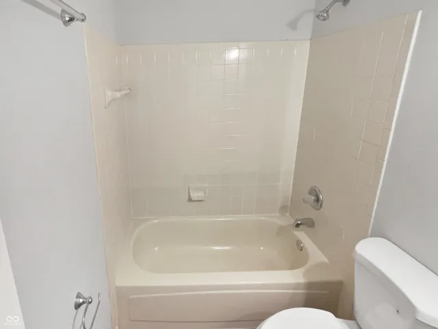 $320,000 | 6880 Cherry Blossom E Drive, Fishers, IN 46038