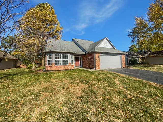 $320,000 | 6880 Cherry Blossom E Drive, Fishers, IN 46038
