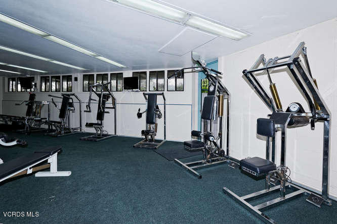2901 Peninsula Road, Unit 345 Oxnard, CA 93035 - Photo 26 of 28 workout gym
