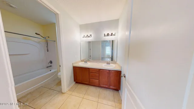 $2,075 | 15707 Lexington Park Boulevard, Jacksonville, FL 32218