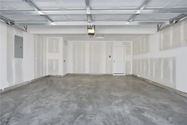 $348,000 | 20391 West 194th Terrace, Spring Hill, KS 66083