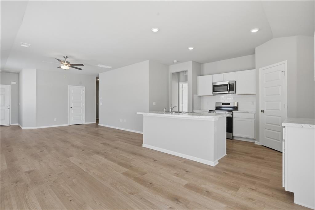 20391 West 194th Terrace Spring Hill, KS 66083 - Photo 4 of 21