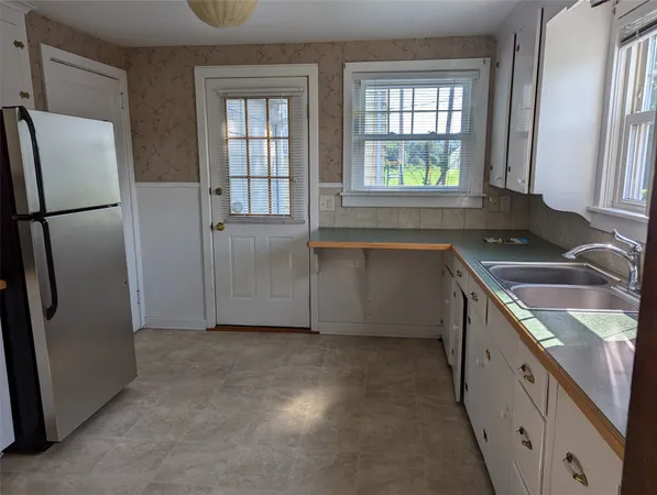 $1,900 | 10 Bidwell Street, Johnson City, NY 13790