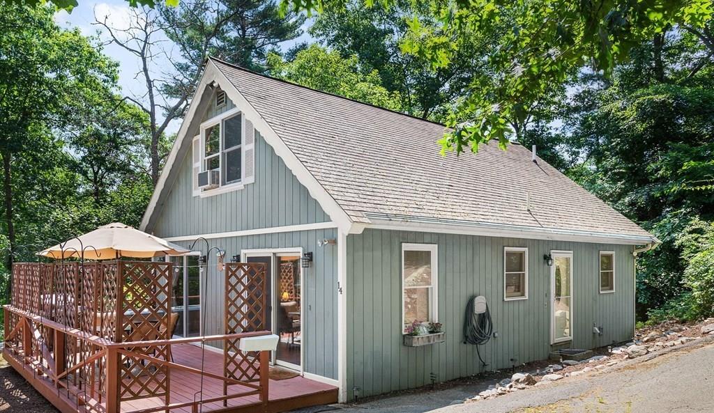 14 Montserrat Road Beverly, MA 01915 - Photo 1 of 28 Gallery Image 1
