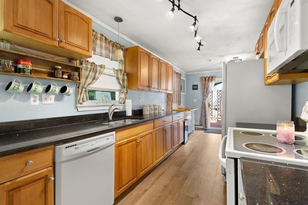 14 Montserrat Road Beverly, MA 01915 - Photo 8 of 28 Gallery Image 8