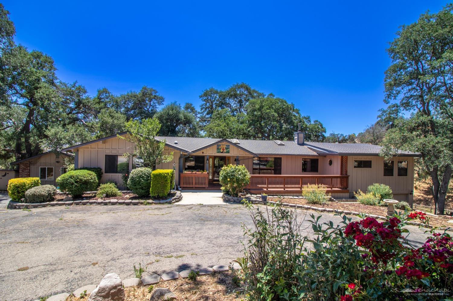 27701 Bear Valley Road Tehachapi, CA 93561 - Photo 1 of 82 Gallery Image 1