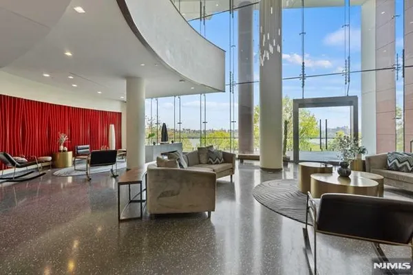 $4,750 | 320 Adolphus Avenue, Unit 404, Cliffside Park, NJ 07010