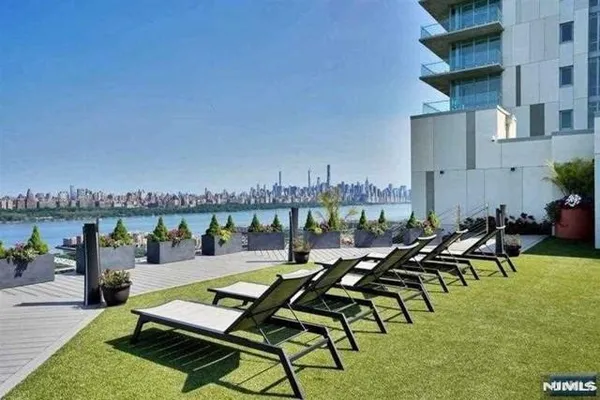 $4,750 | 320 Adolphus Avenue, Unit 404, Cliffside Park, NJ 07010