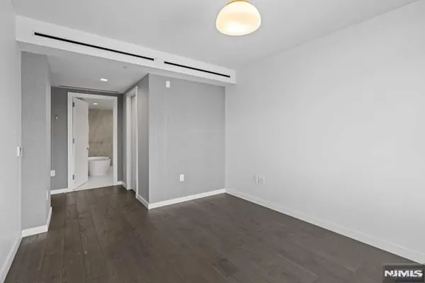 $4,750 | 320 Adolphus Avenue, Unit 404, Cliffside Park, NJ 07010