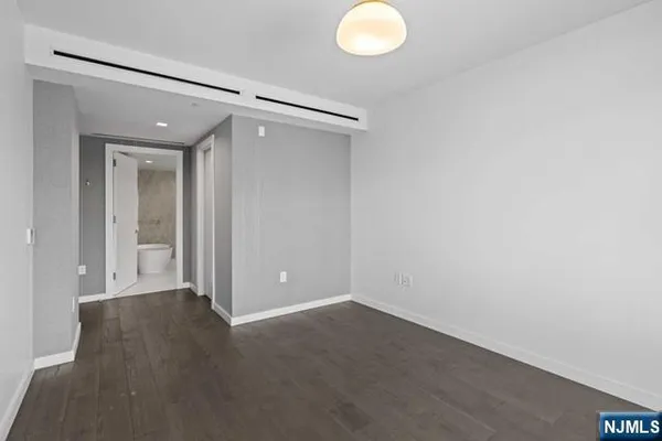 $4,750 | 320 Adolphus Avenue, Unit 404, Cliffside Park, NJ 07010