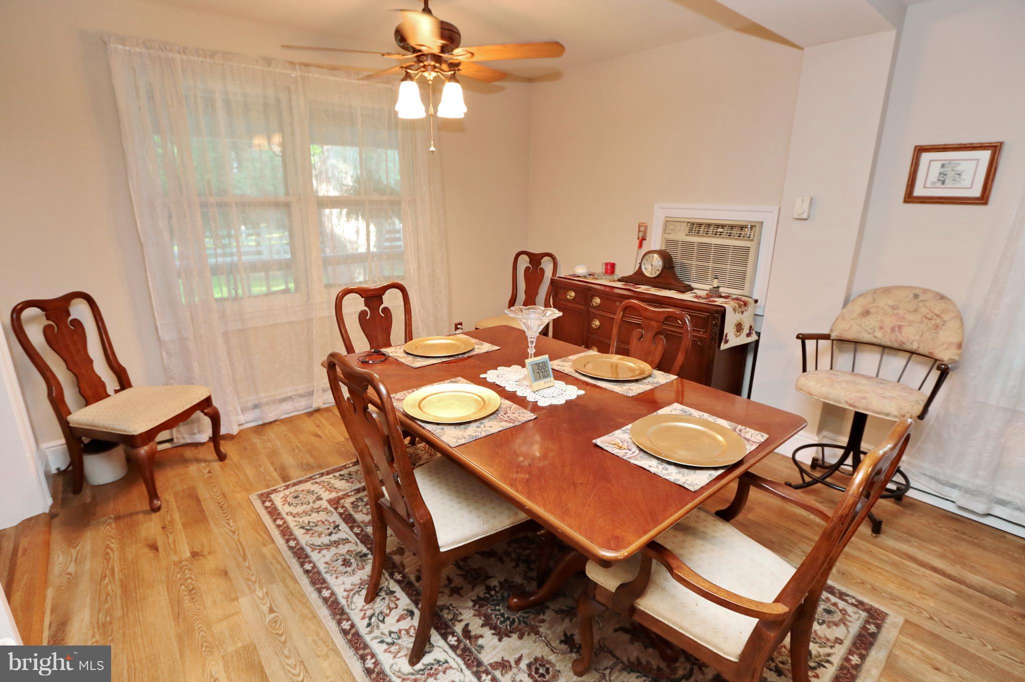 2010 Liverpool Point Road Nanjemoy, MD 20662 - Photo 4 of 35 Dining Room