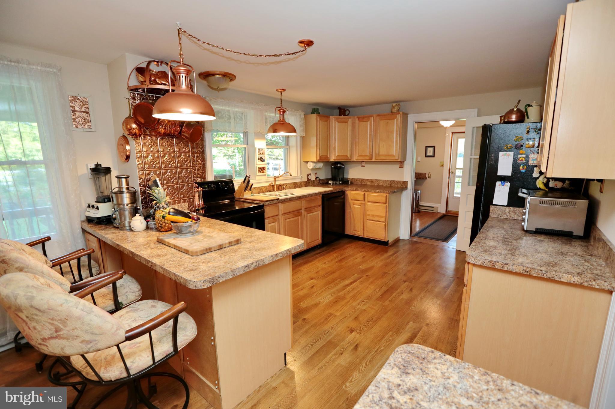 2010 Liverpool Point Road Nanjemoy, MD 20662 - Photo 8 of 35 Kitchen