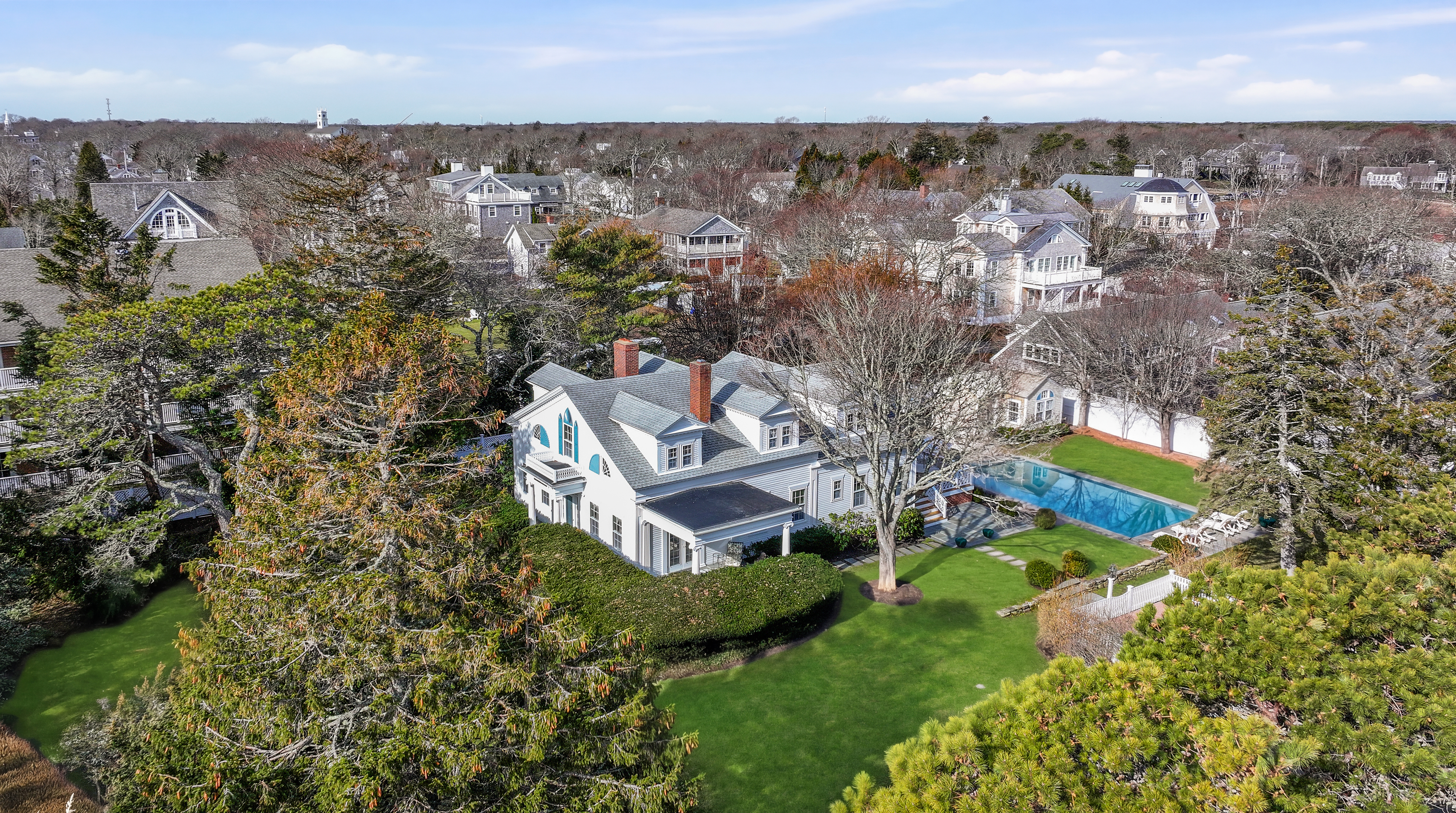 14 Thayer Street Edgartown, MA 02539 - Photo 2 of 60
