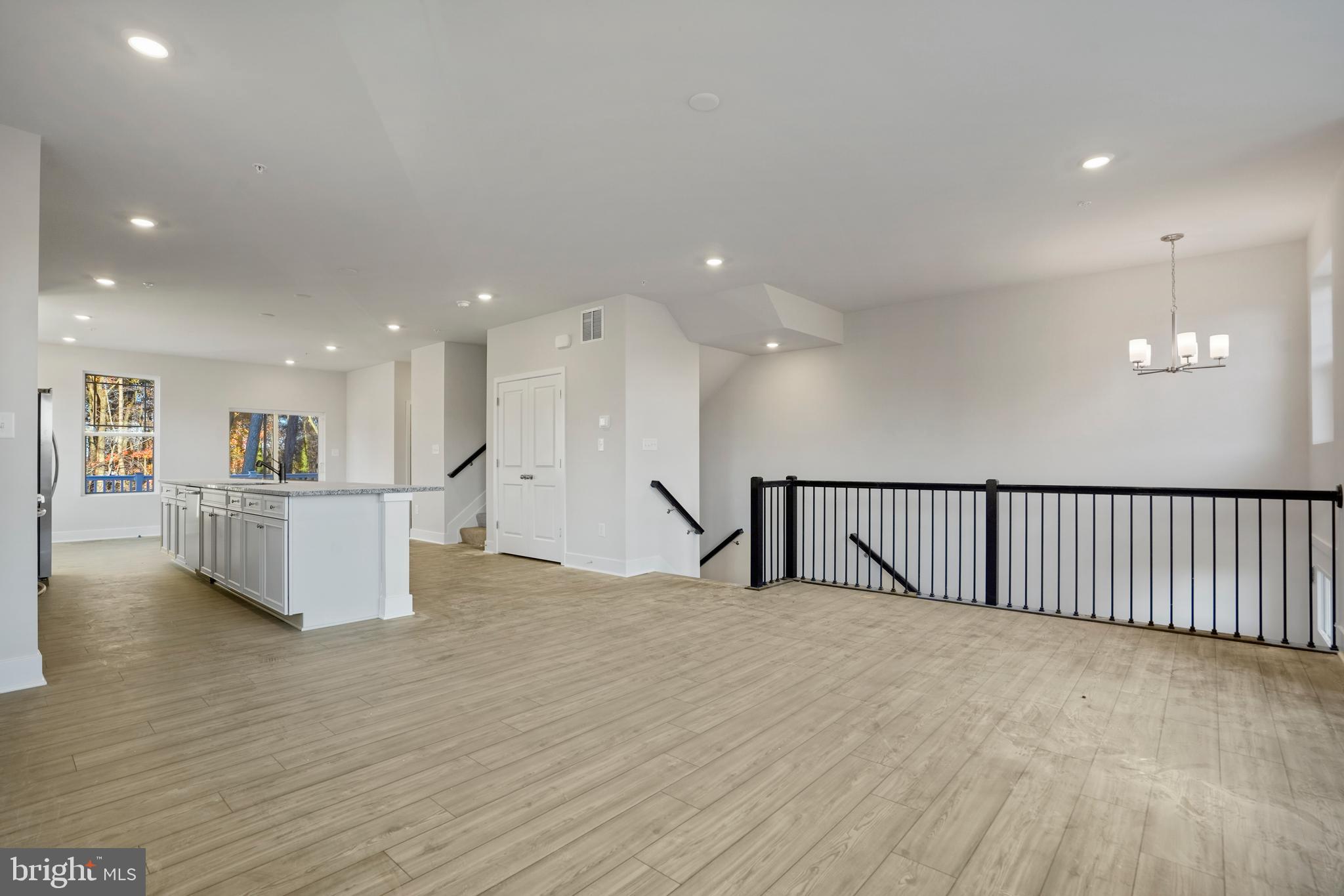 320 Sweetbay Road Essex, MD 21221 - Photo 5 of 37 Living Room View#3