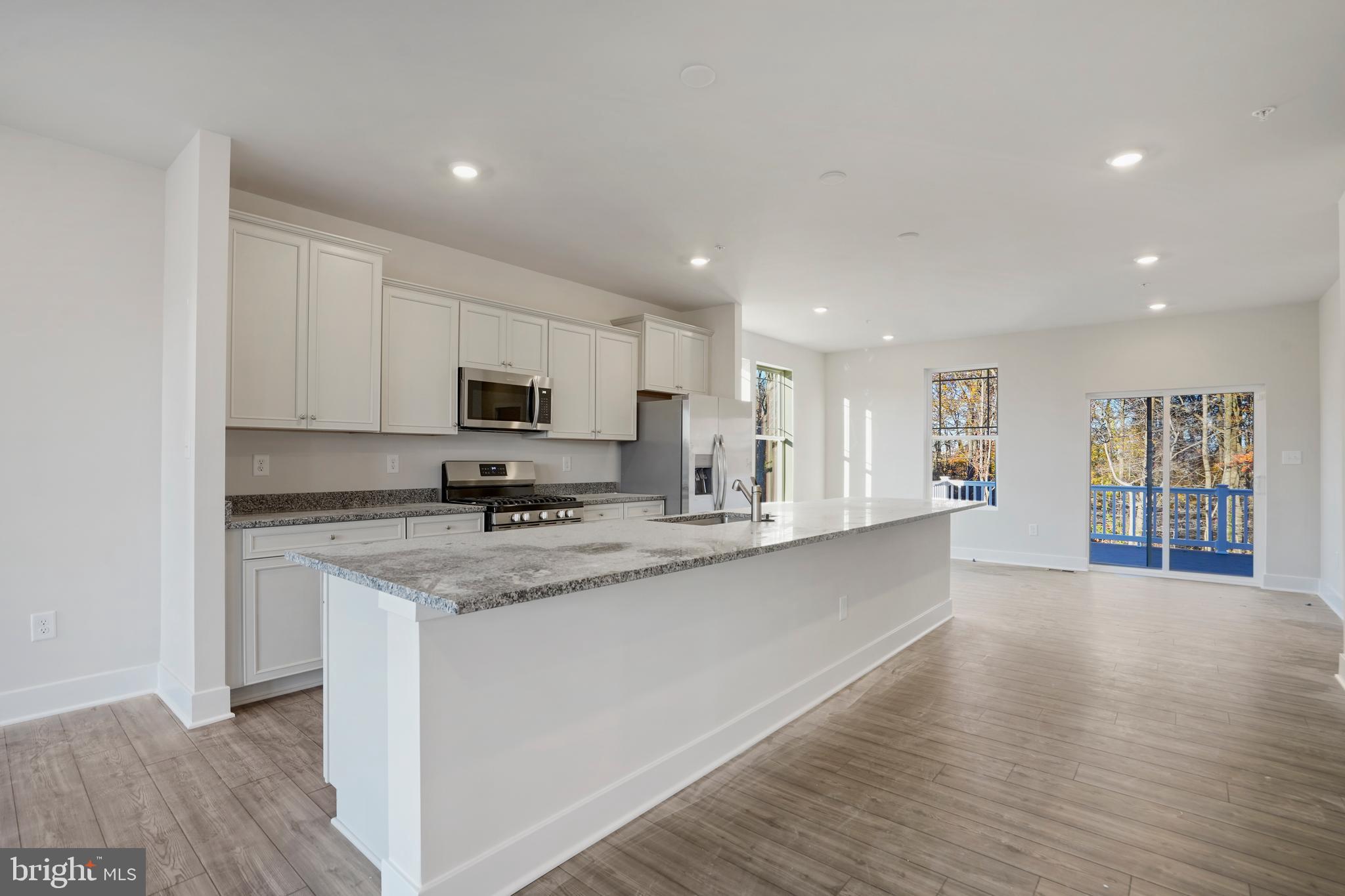 320 Sweetbay Road Essex, MD 21221 - Photo 7 of 37 Kitchen