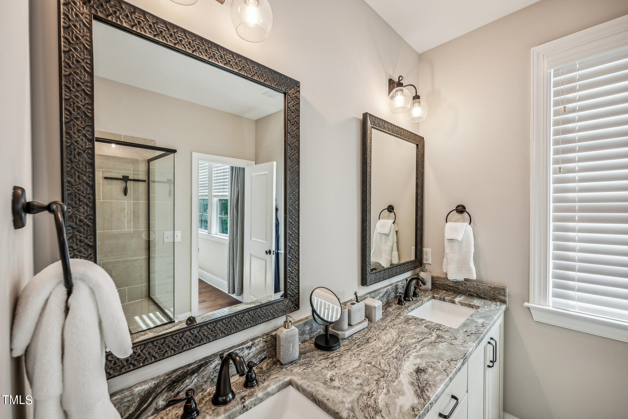 1606 Bowery Drive Raleigh, NC 27607 - Photo 34 of 40 1606_Bowery_Dr_Raleigh_NC_27607_USA-Bath