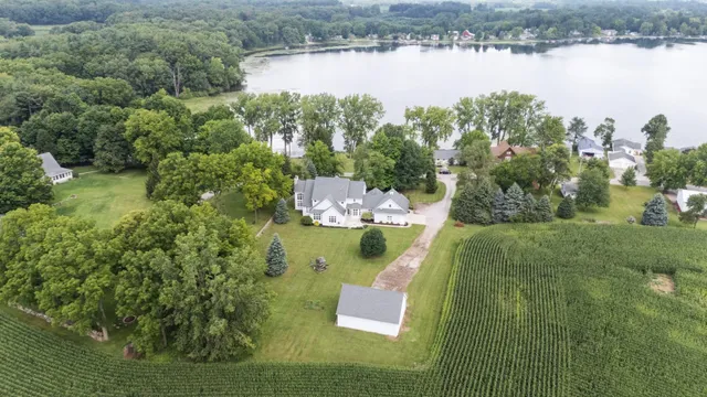 $879,000 | 11580 East 565 North, Orland, IN 46776