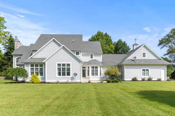 $879,000 | 11580 East 565 North, Orland, IN 46776